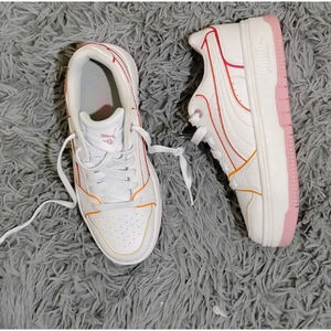 Puma Women Size 9 White Pink Orange Athletic Sneakers (Missing Tag)